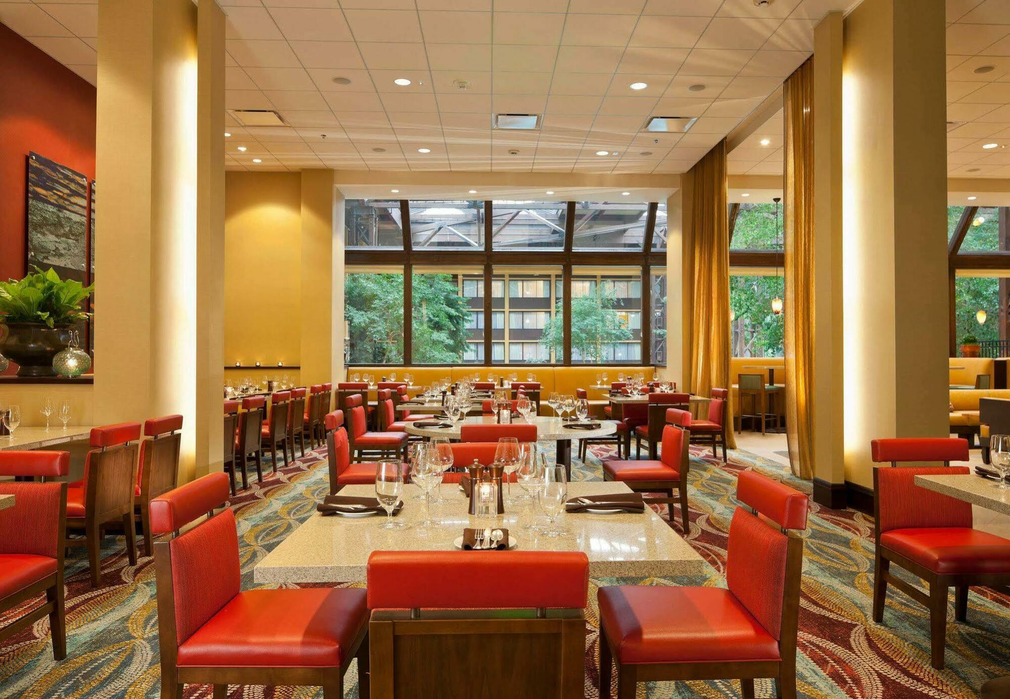 Seattle Airport Marriott Hotell SeaTac Restaurant bilde